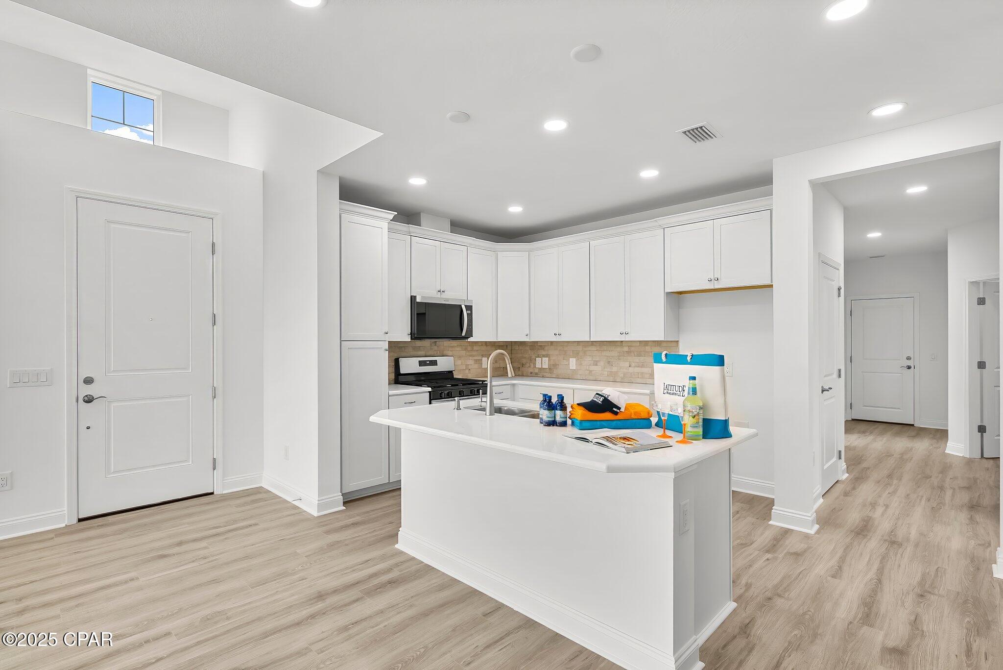 Image 7 For 8912 Parrot Place
