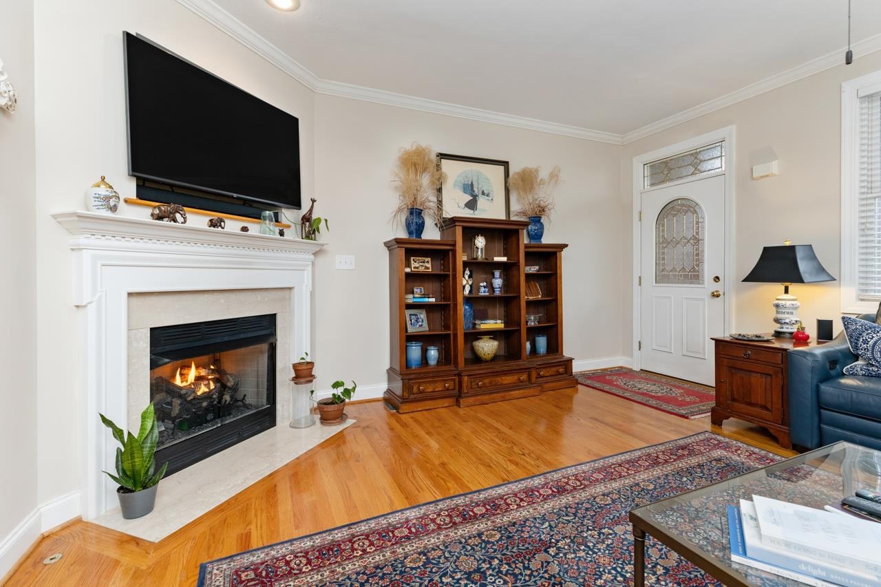 77 Whispering Oaks Dr