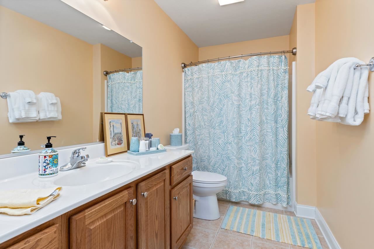 77 Whispering Oaks Dr