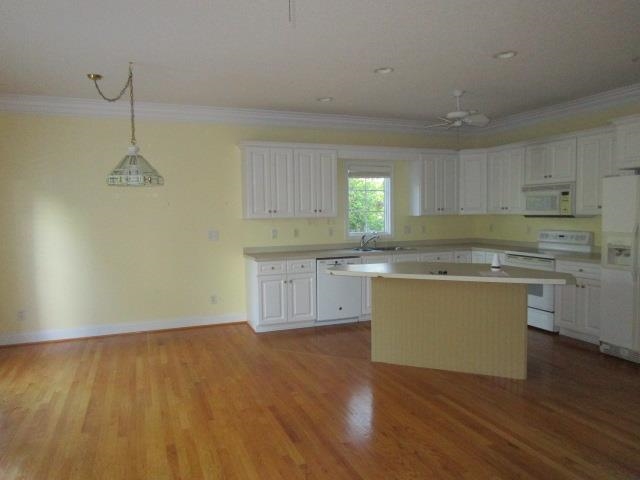 3384 Mesinetto Creek Dr