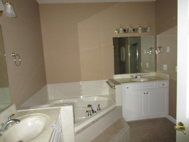 3384 Mesinetto Creek Dr