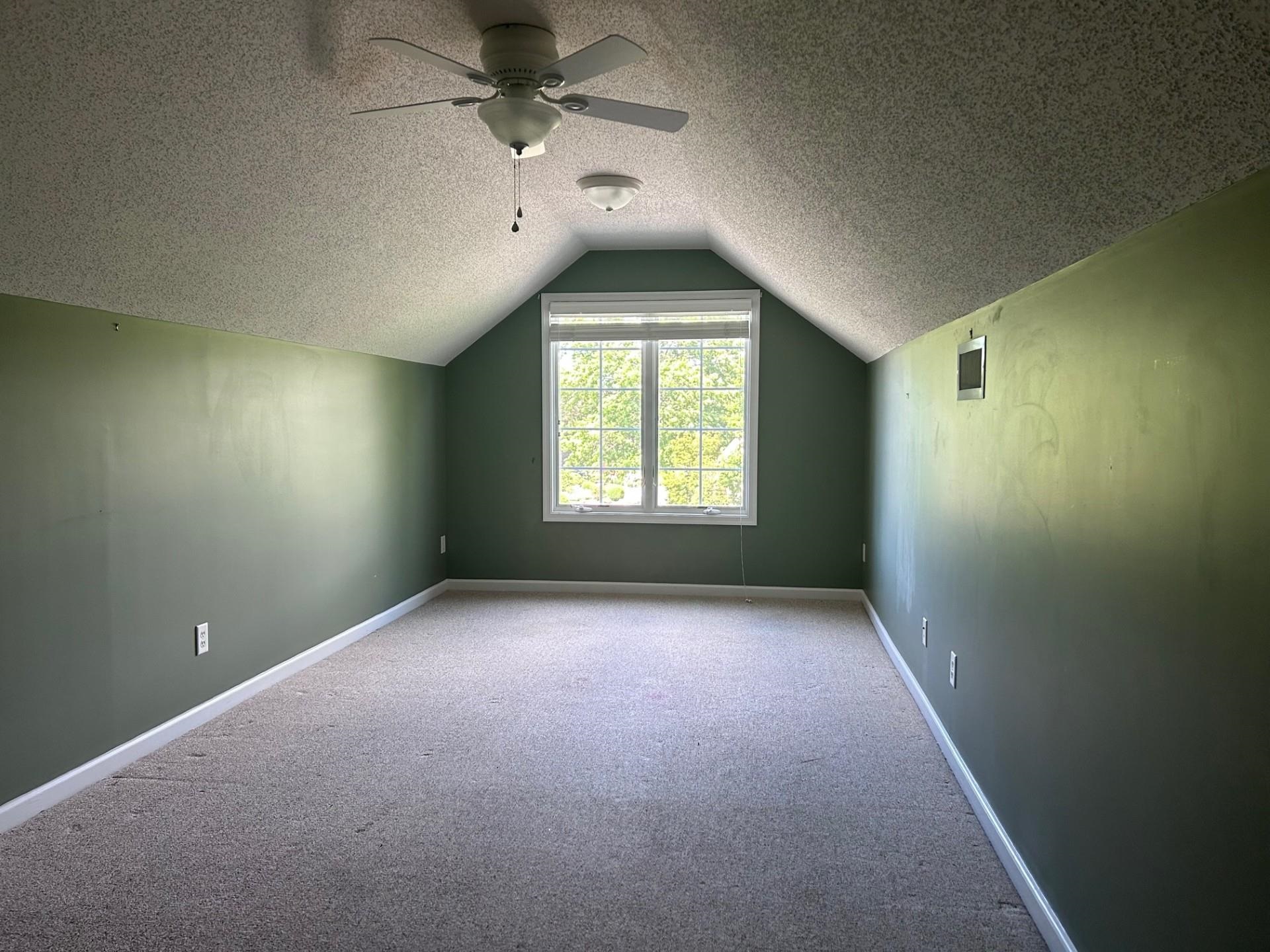 3384 Mesinetto Creek Dr