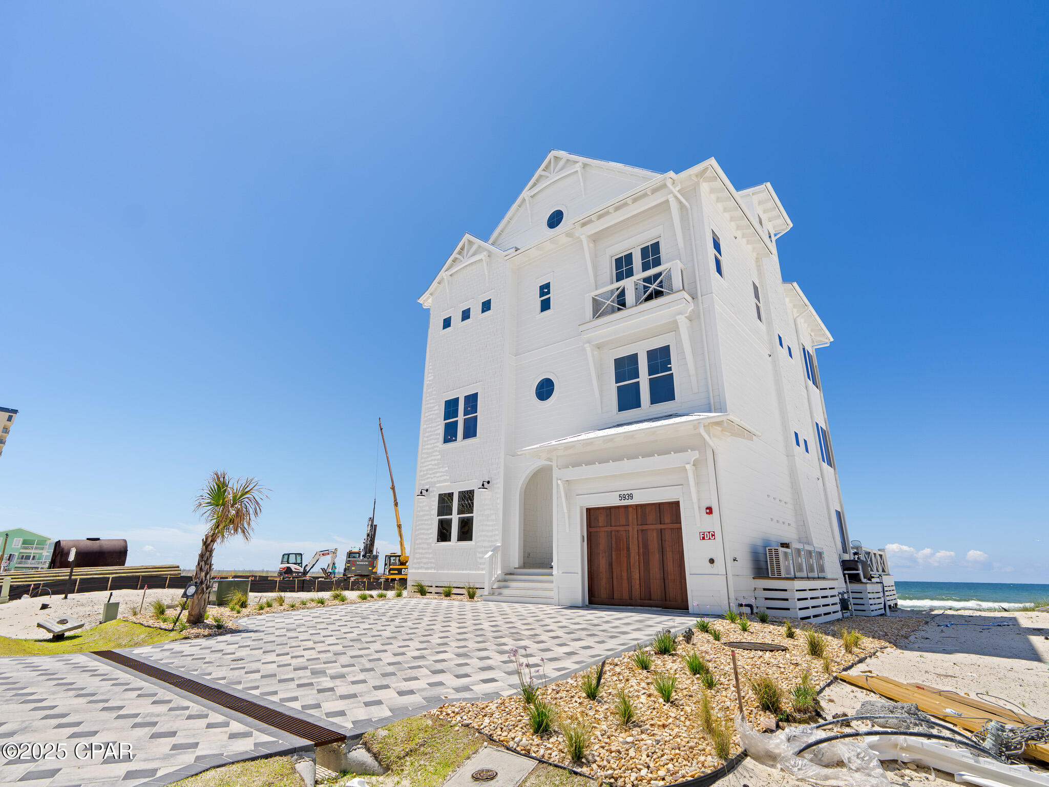 Image 2 For 5939 Gulf Drive