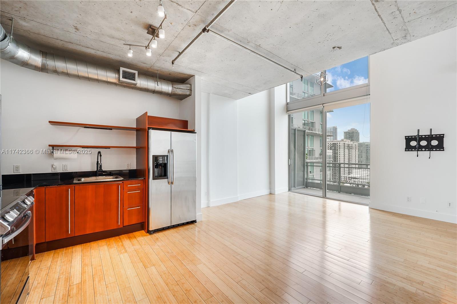 690 SW 1st Ct #3117, Miami FL 33130