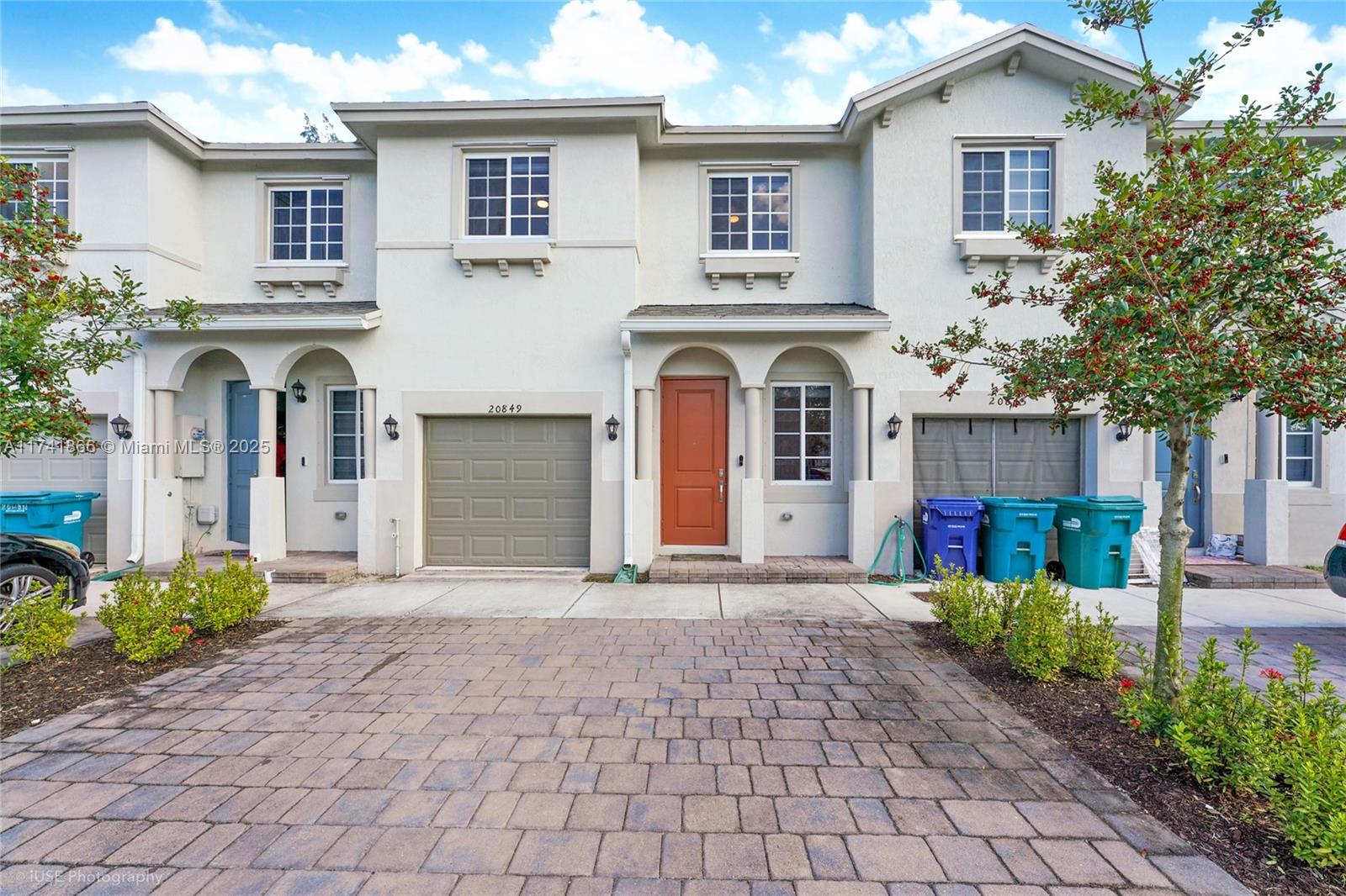 20849 NW 9th Path, Miami Gardens, Florida image 1