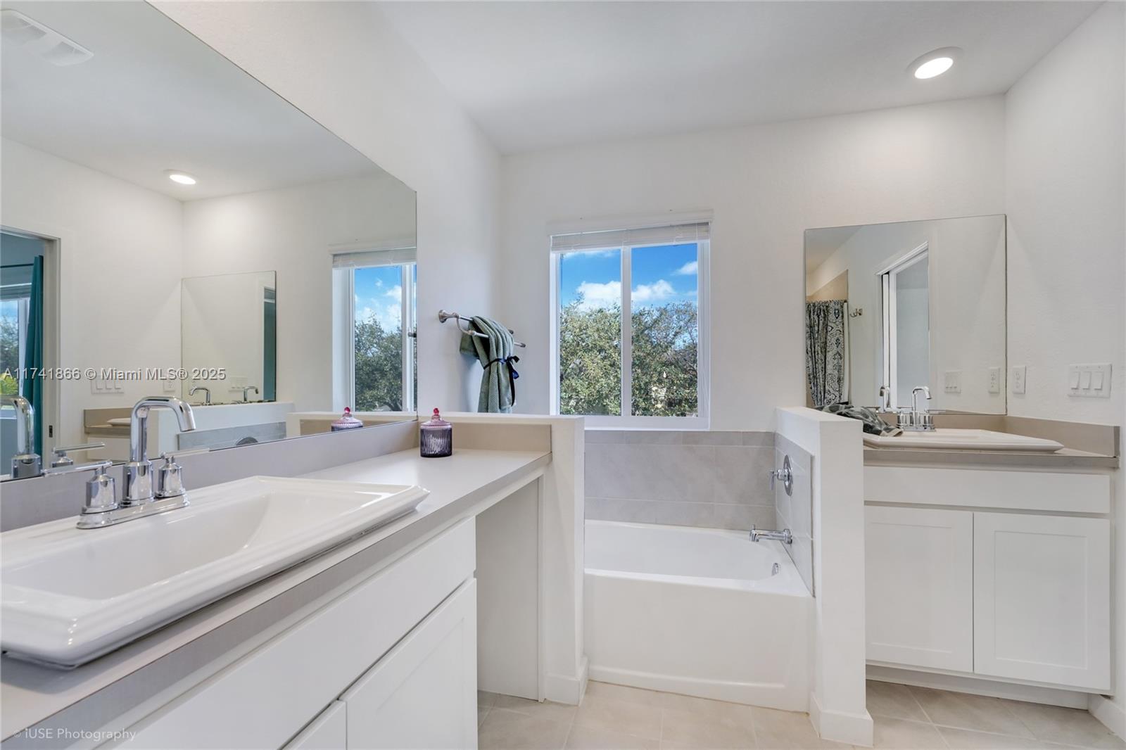 20849 NW 9th Path, Miami Gardens, Florida image 13
