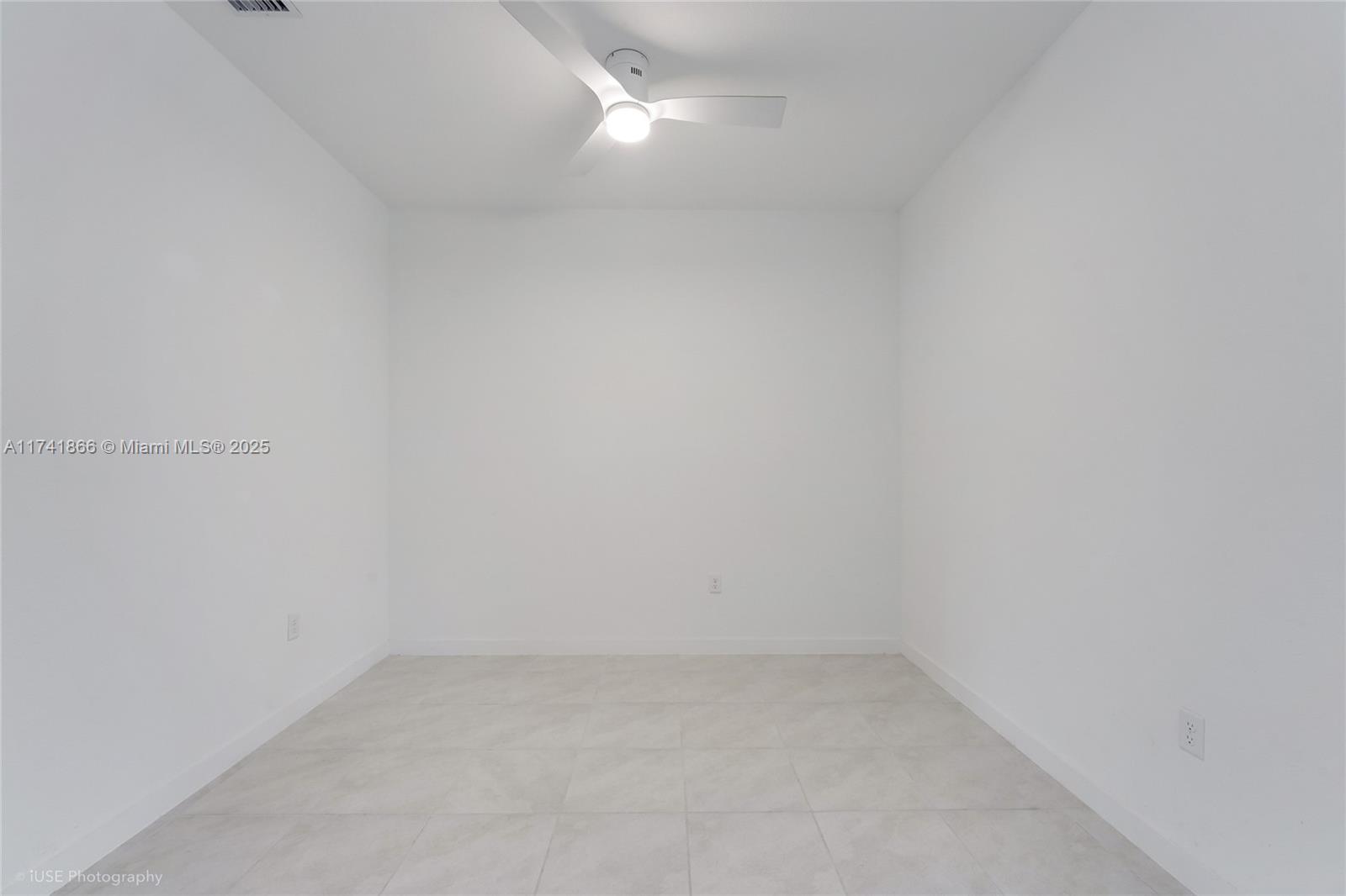20849 NW 9th Path, Miami Gardens, Florida image 6