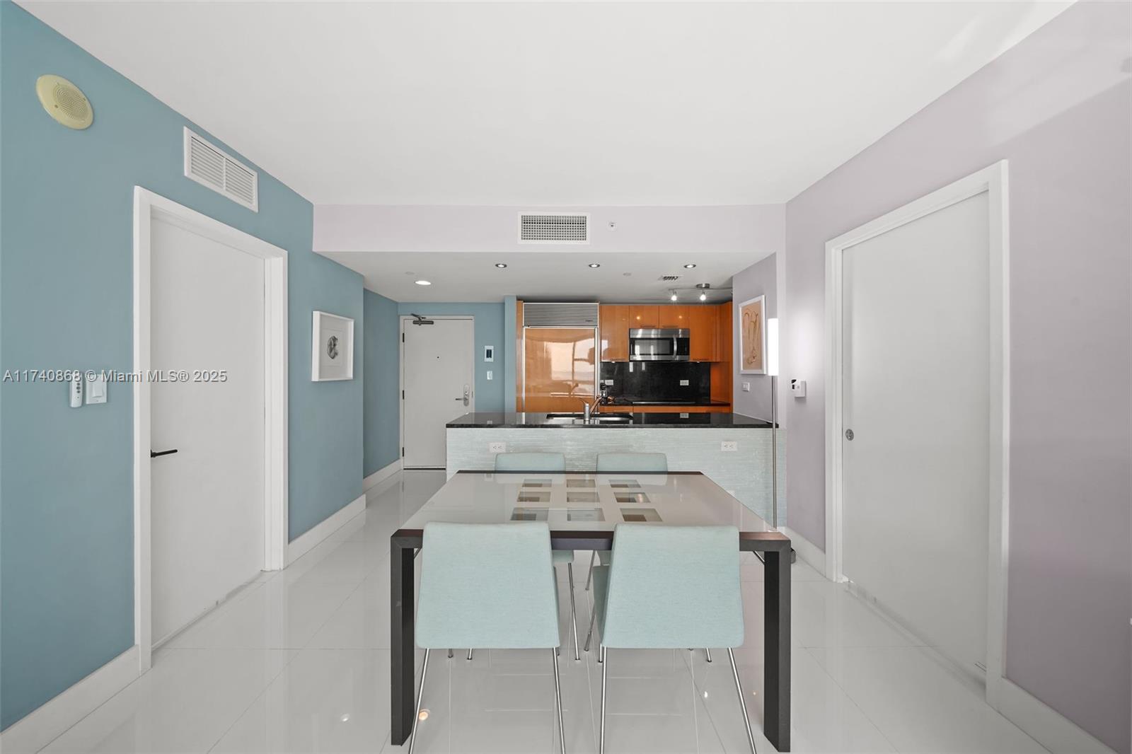 6801 Collins Ave #1214 (Deed Number 1206), Miami Beach FL 33141