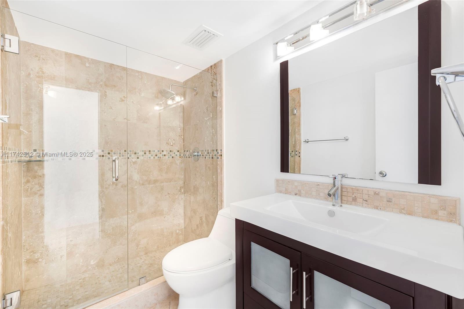 3180 S Ocean Dr 511