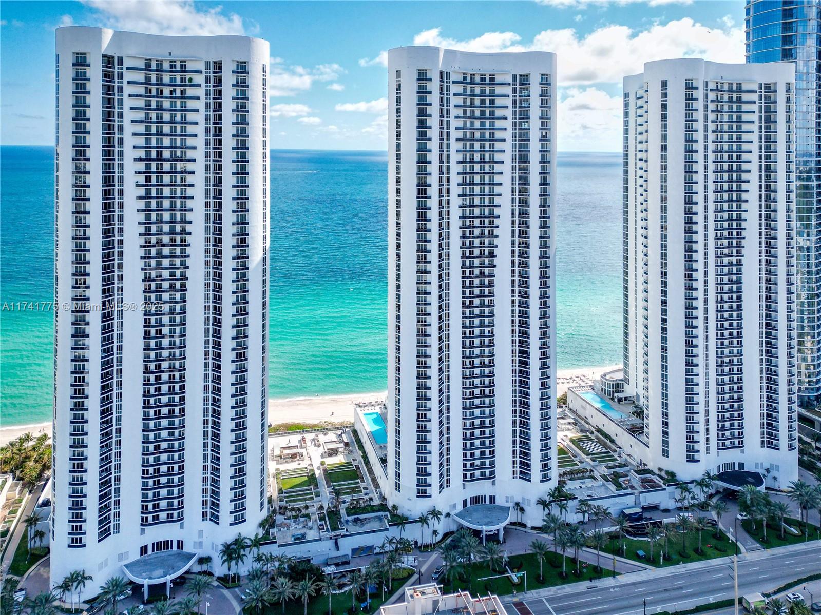 Apartamento à Venda em Sunny Isles Beach, FL