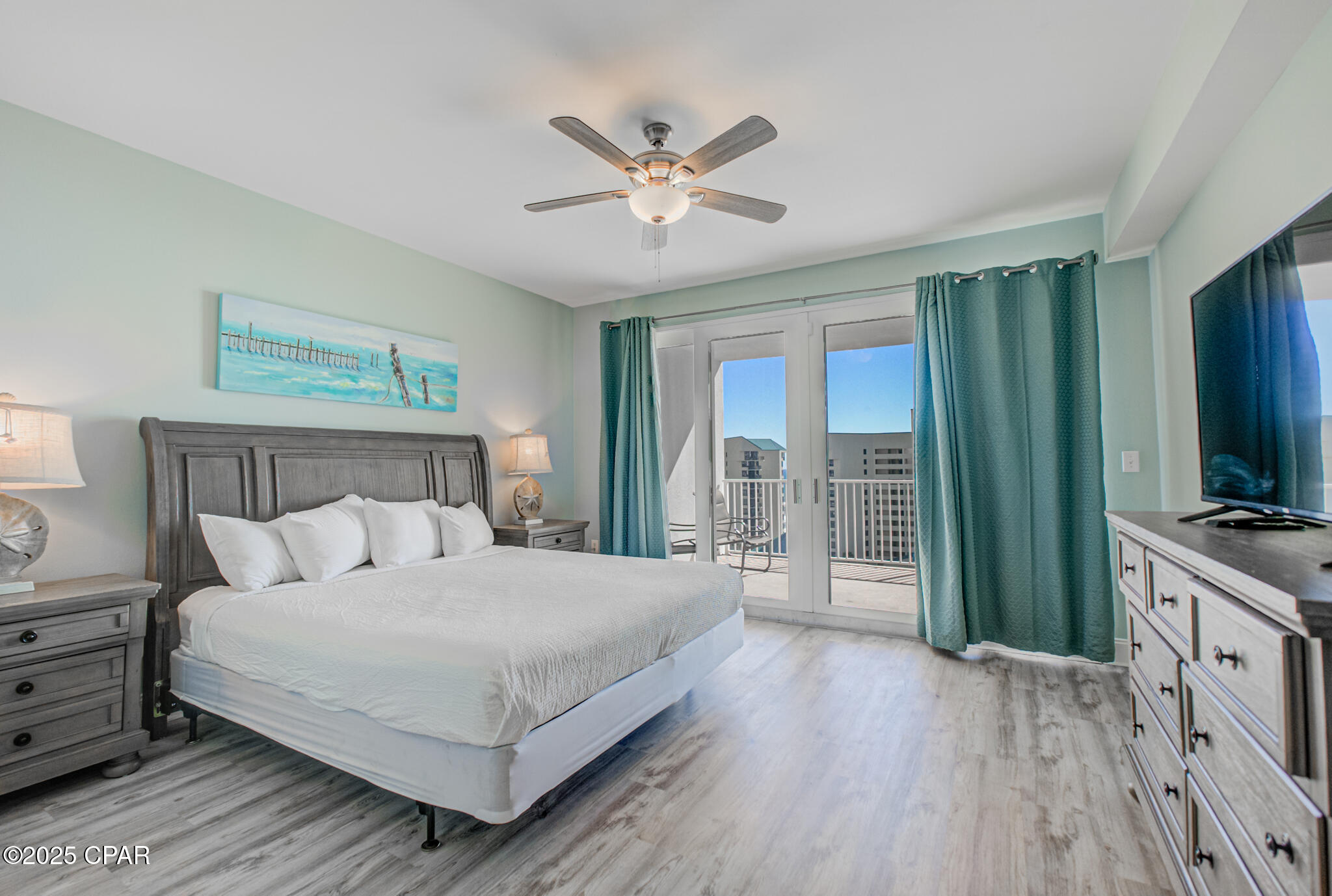 Image 10 For 9860 Thomas Drive 821