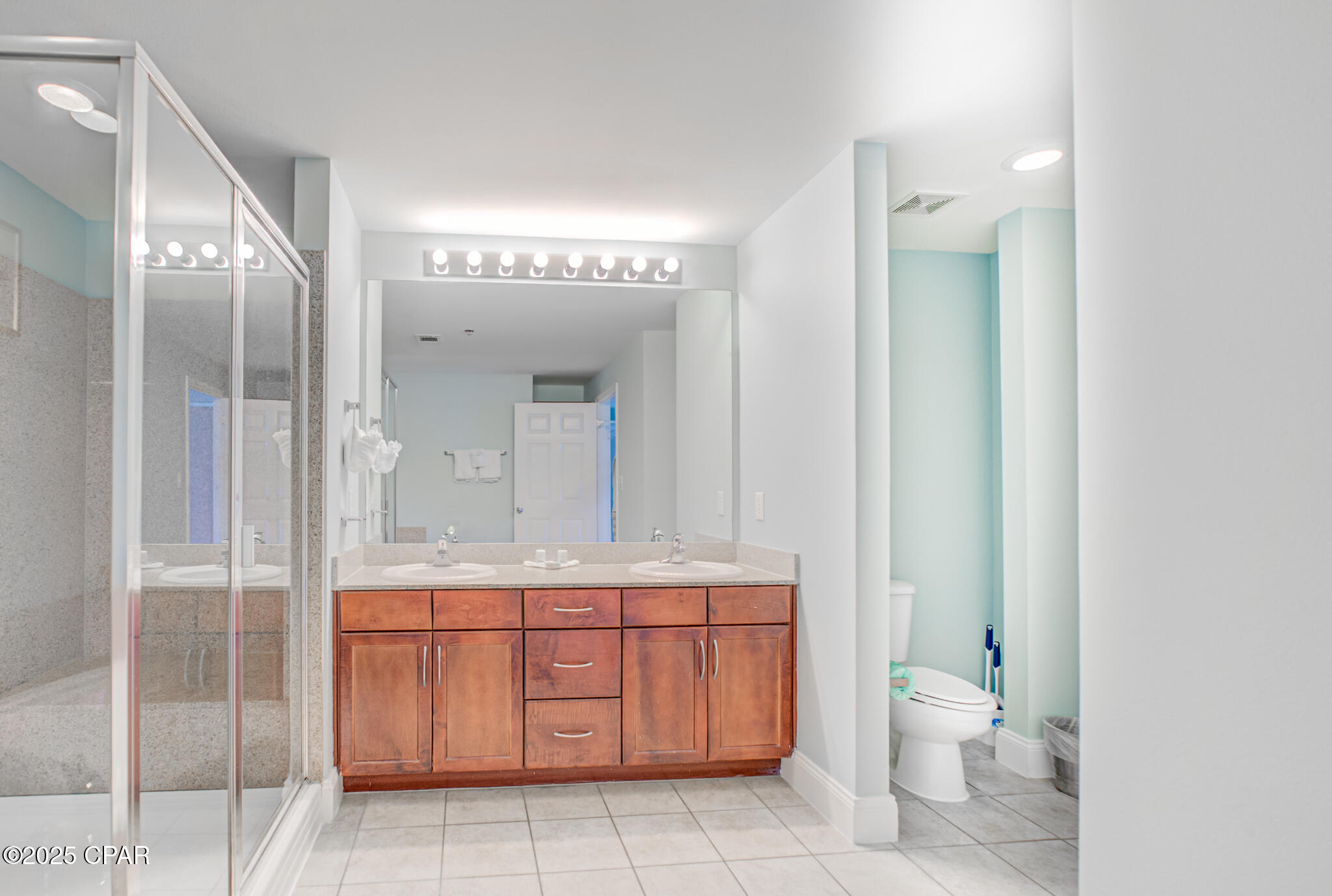 Image 14 For 9860 Thomas Drive 821