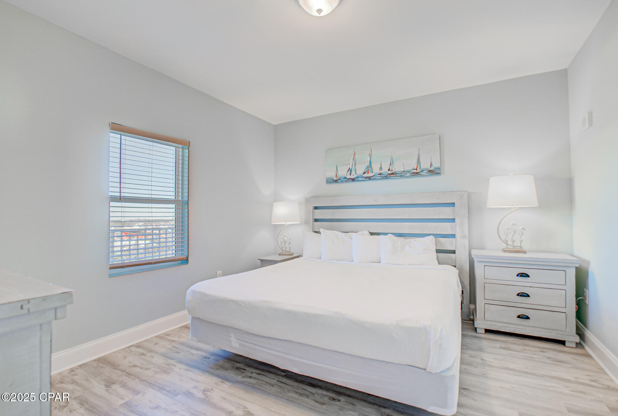 Image 15 For 9860 Thomas Drive 821