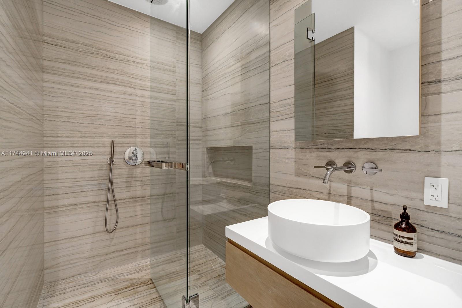 8701 Collins Ave #805, Miami Beach FL 33154