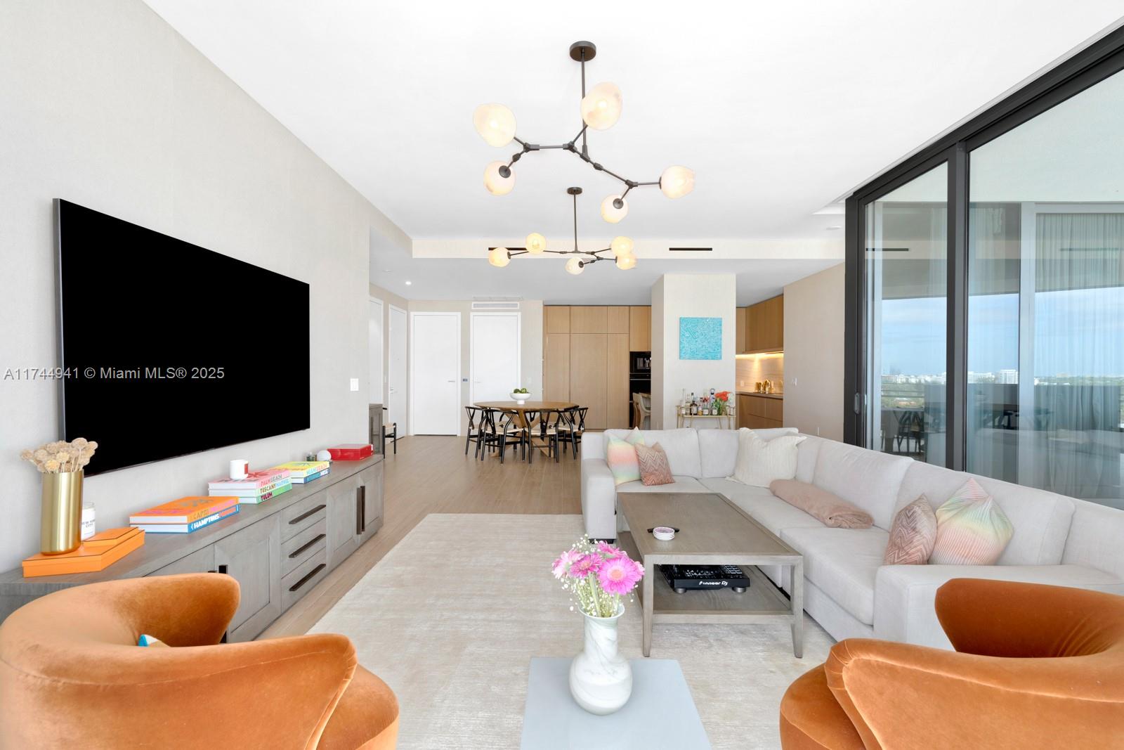 8701 Collins Ave #805, Miami Beach FL 33154