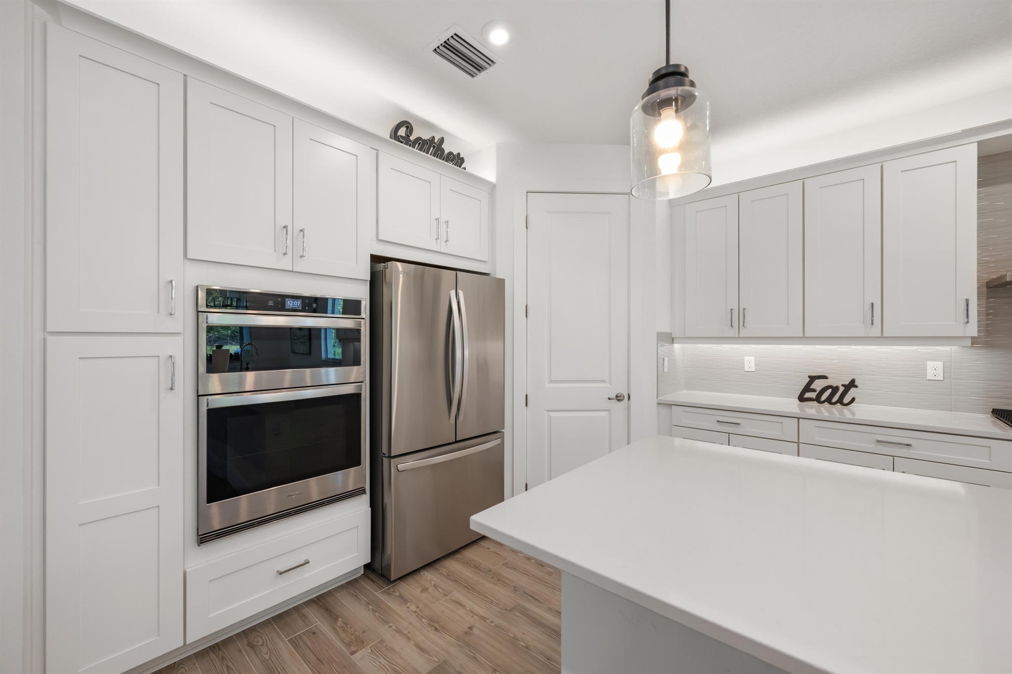 Photo 9 of home located at 11959 SW Viridian Boulevard, Port St Lucie FL