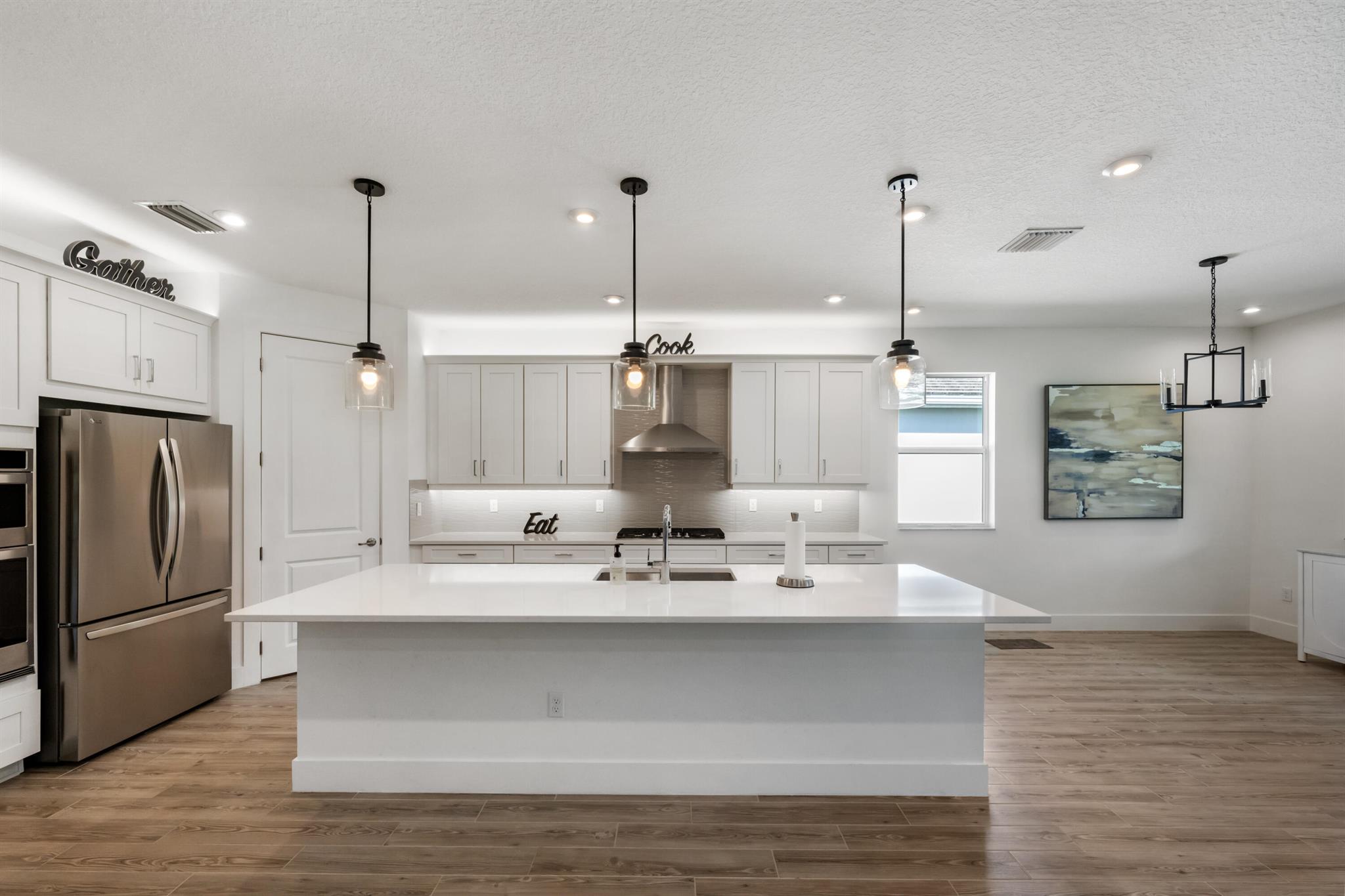 Photo 1 of home located at 11959 SW Viridian Boulevard, Port St Lucie FL