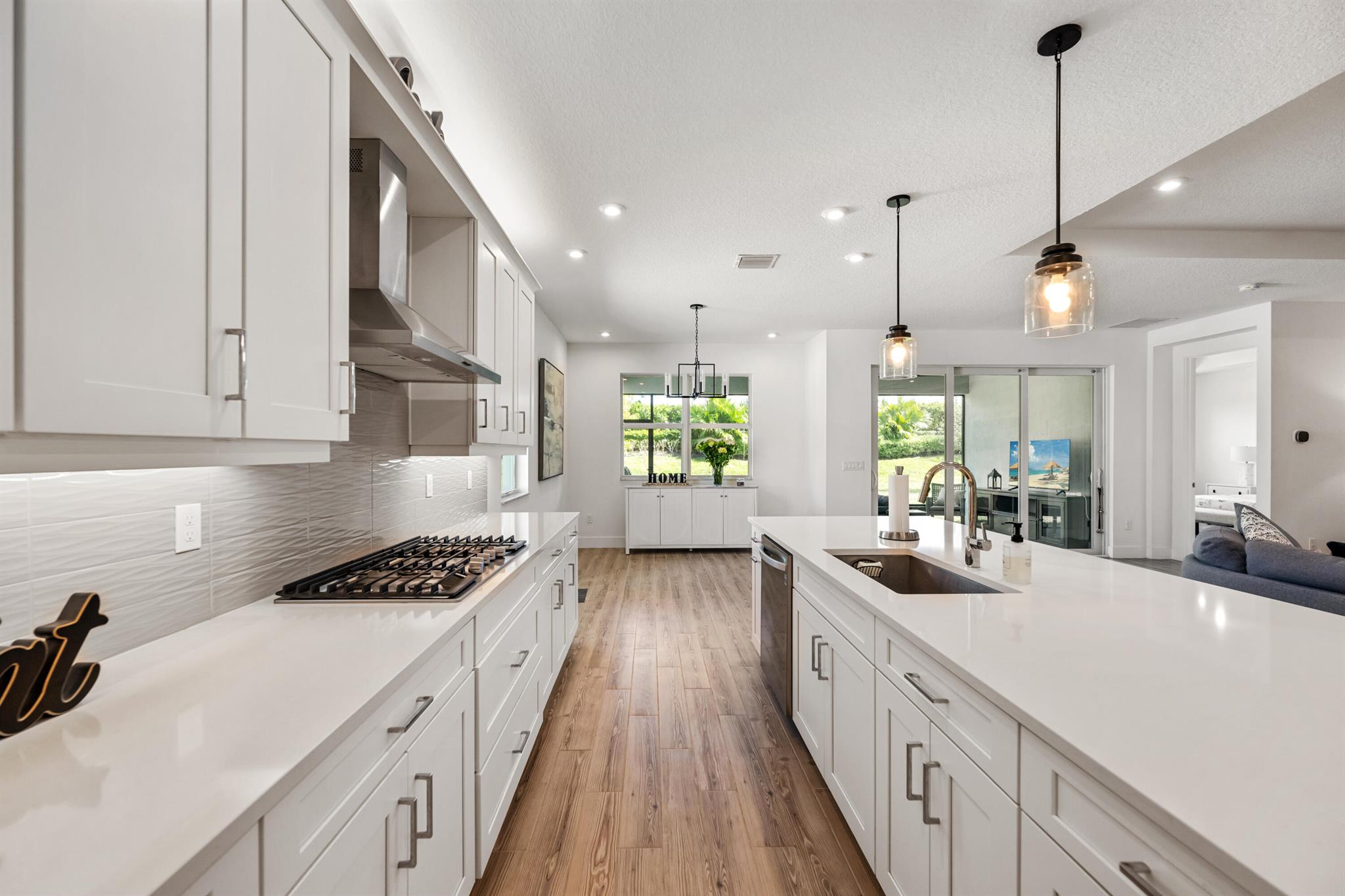 Photo 7 of home located at 11959 SW Viridian Boulevard, Port St Lucie FL