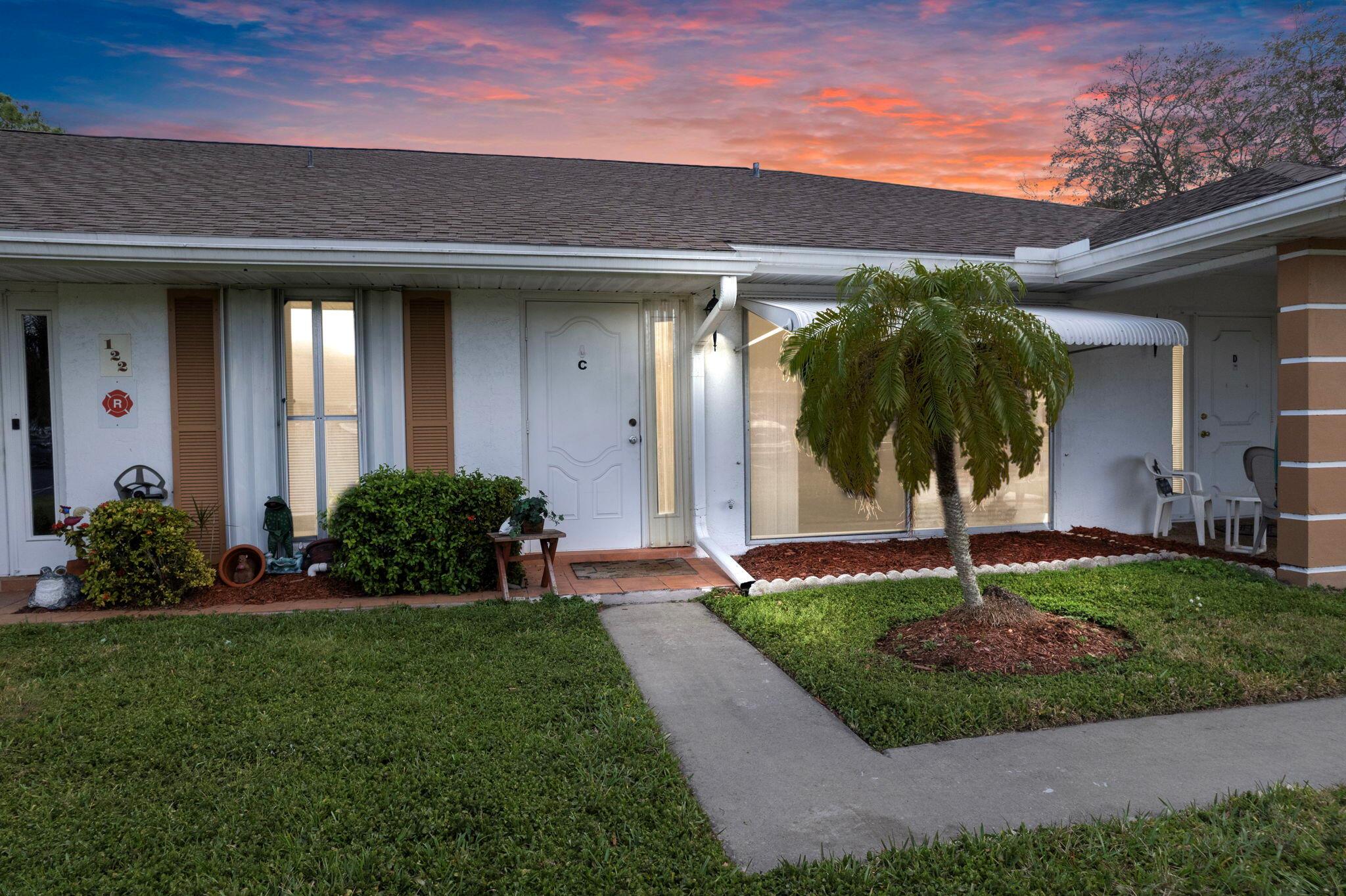 Homes for sale in Fort Pierce, FL | 122 Lakes End Dr #C, Fort Pierce, FL 34950 | MLS# R11062753
