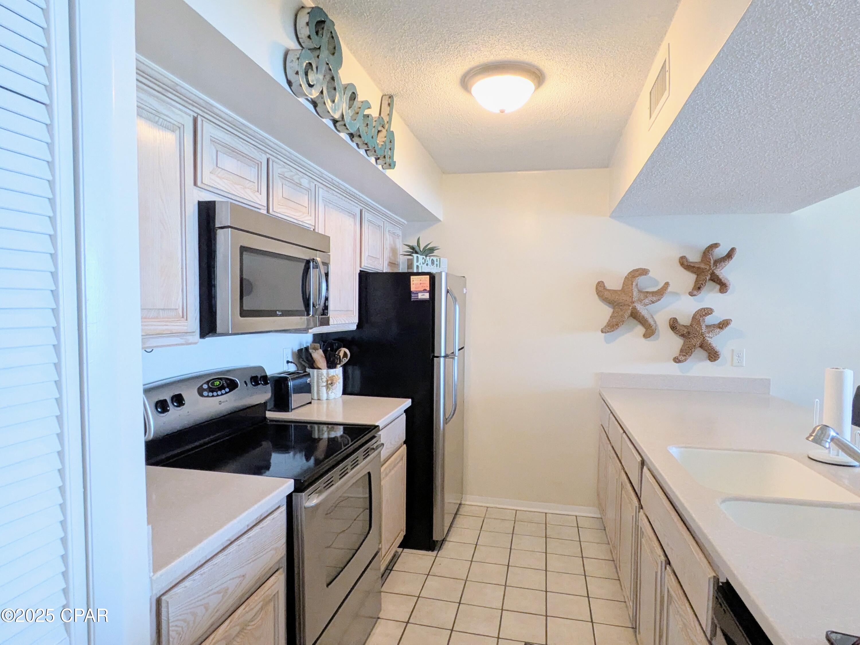 Image 2 For 7205 Thomas Drive E704