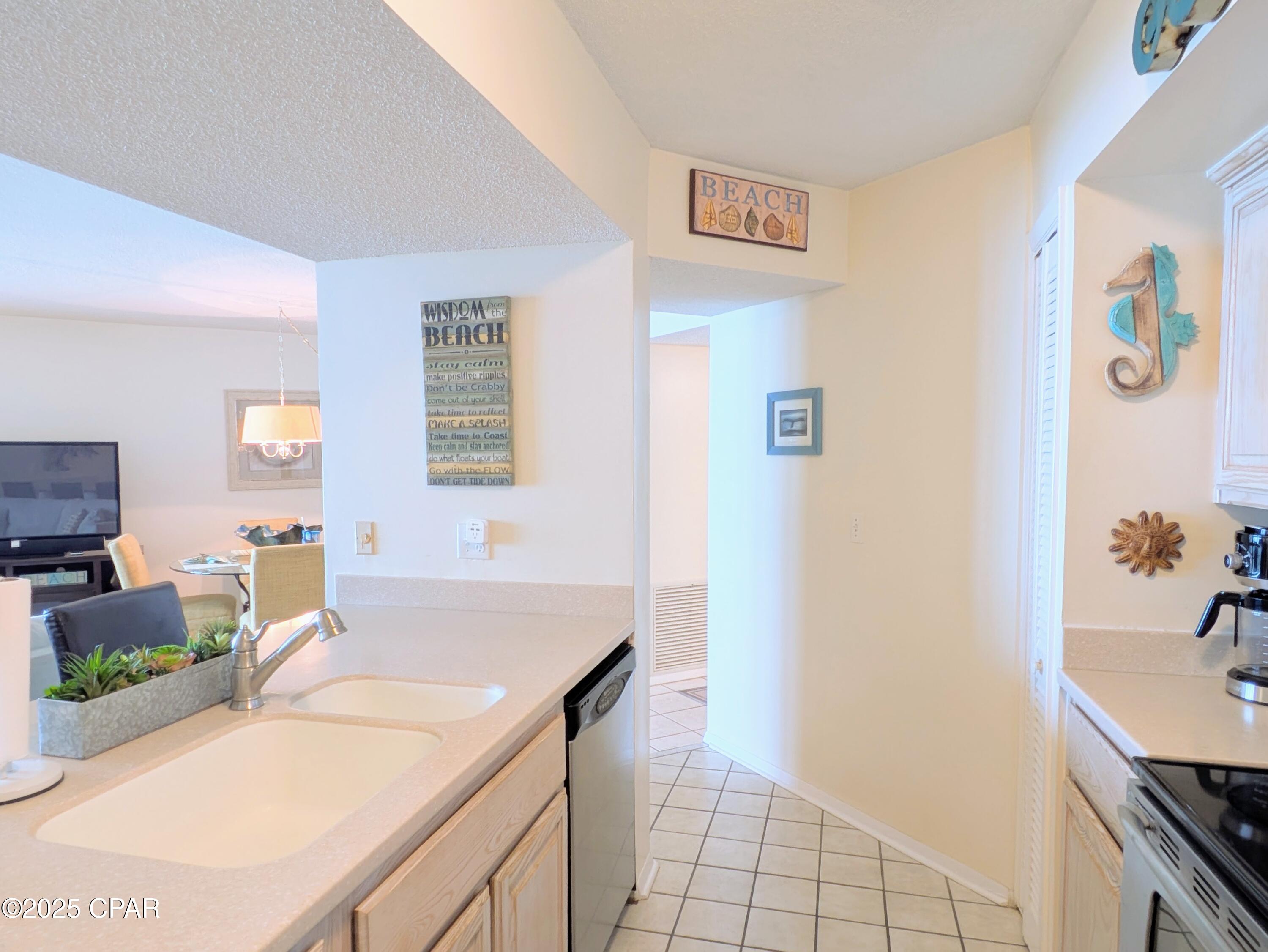 Image 3 For 7205 Thomas Drive E704