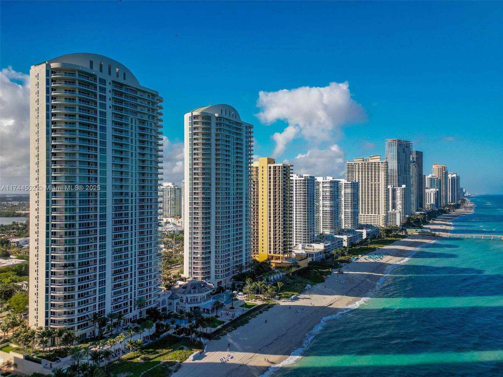 Apartamento à Venda em Sunny Isles Beach, FL