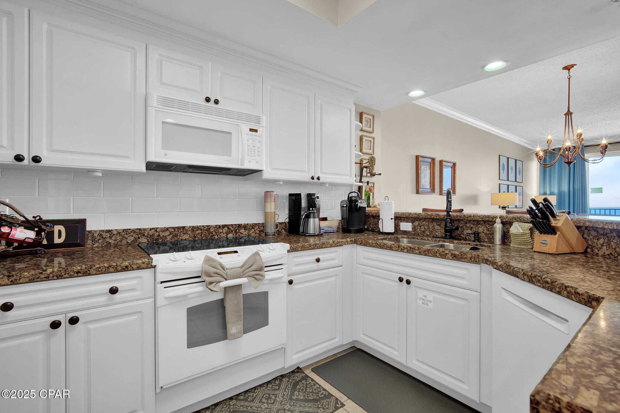 Image 14 For 9450 Thomas Drive 802c