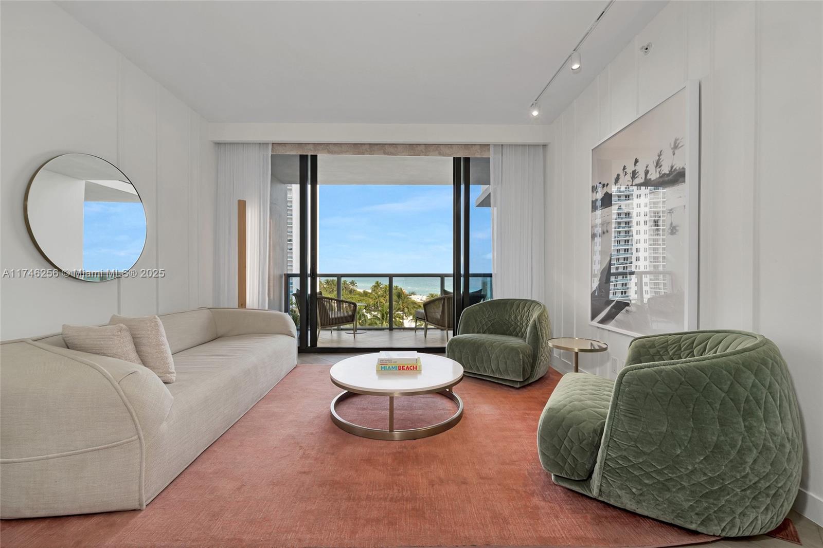 Apartamento à Venda em Miami Beach, FL