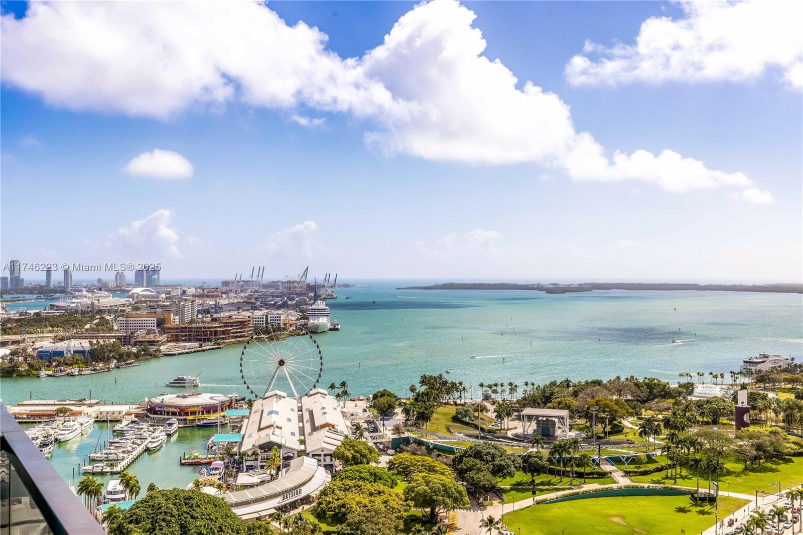 listing main picture