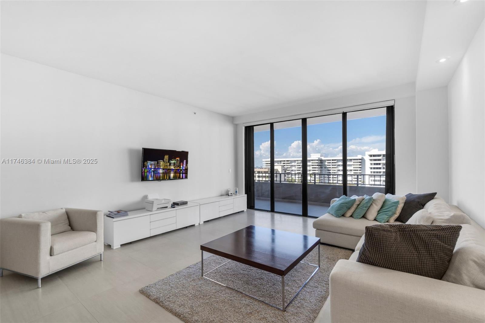 251 Crandon Blvd #829, Key Biscayne FL 33149