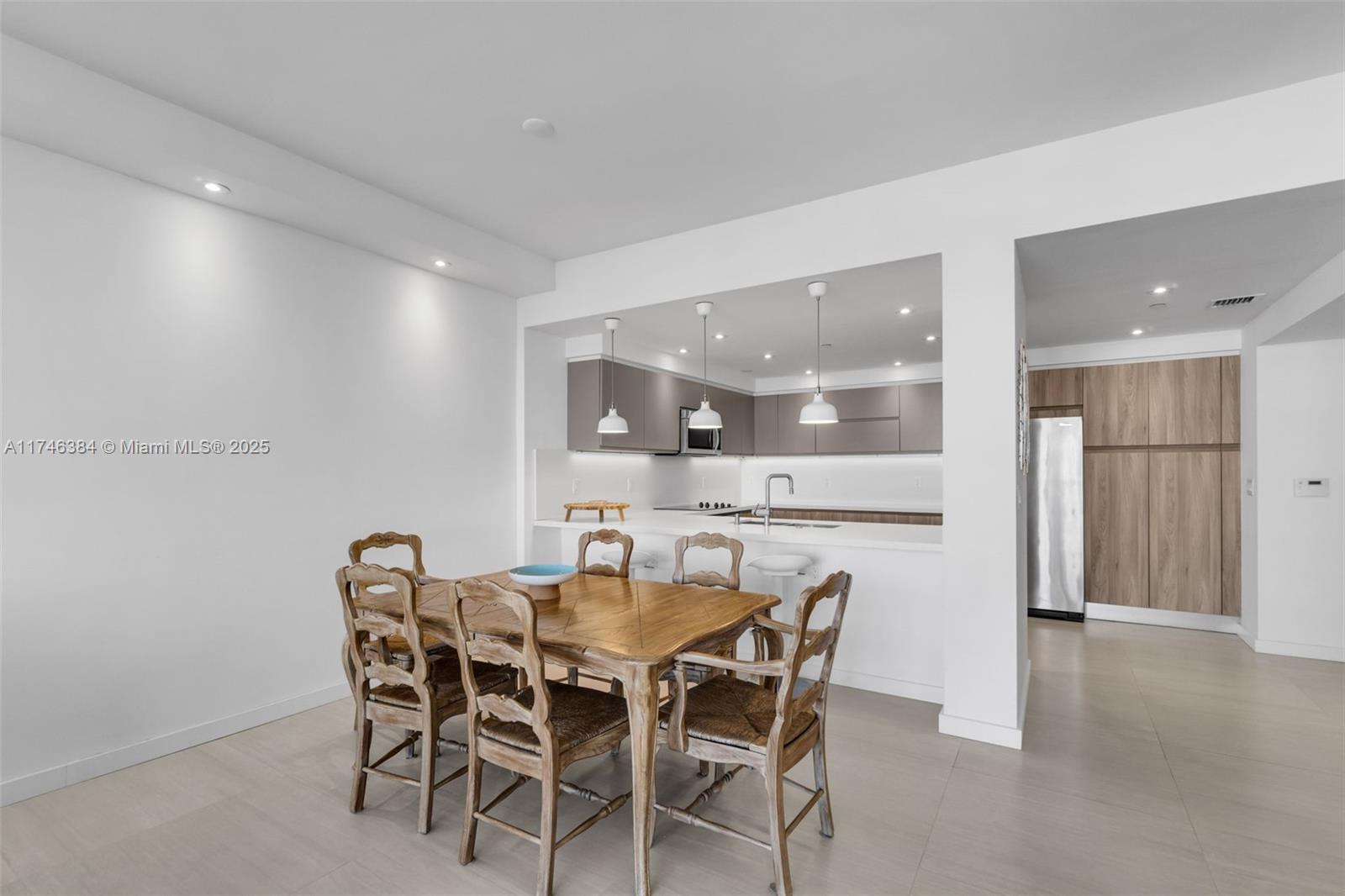 251 Crandon Blvd #829, Key Biscayne FL 33149