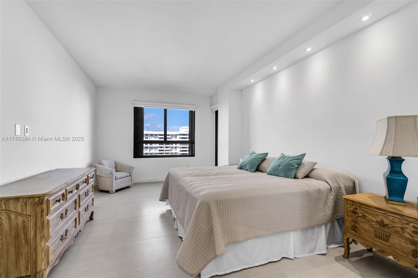 251 Crandon Blvd #829, Key Biscayne FL 33149