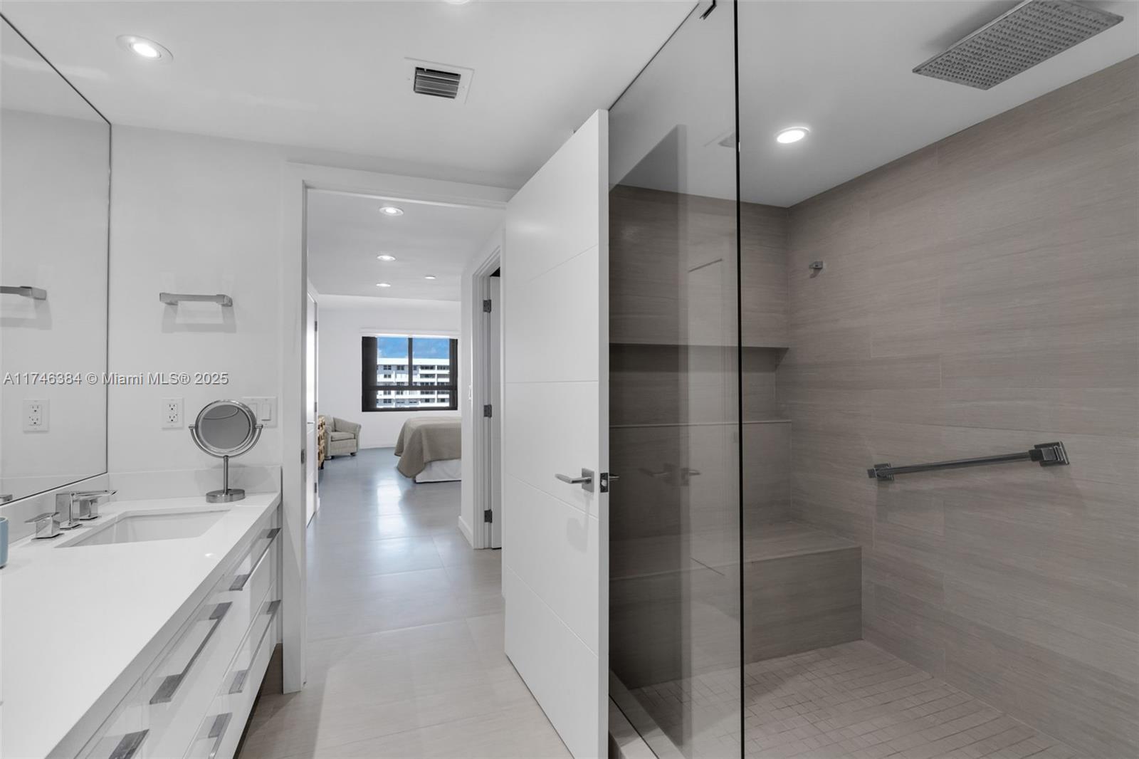 251 Crandon Blvd #829, Key Biscayne FL 33149