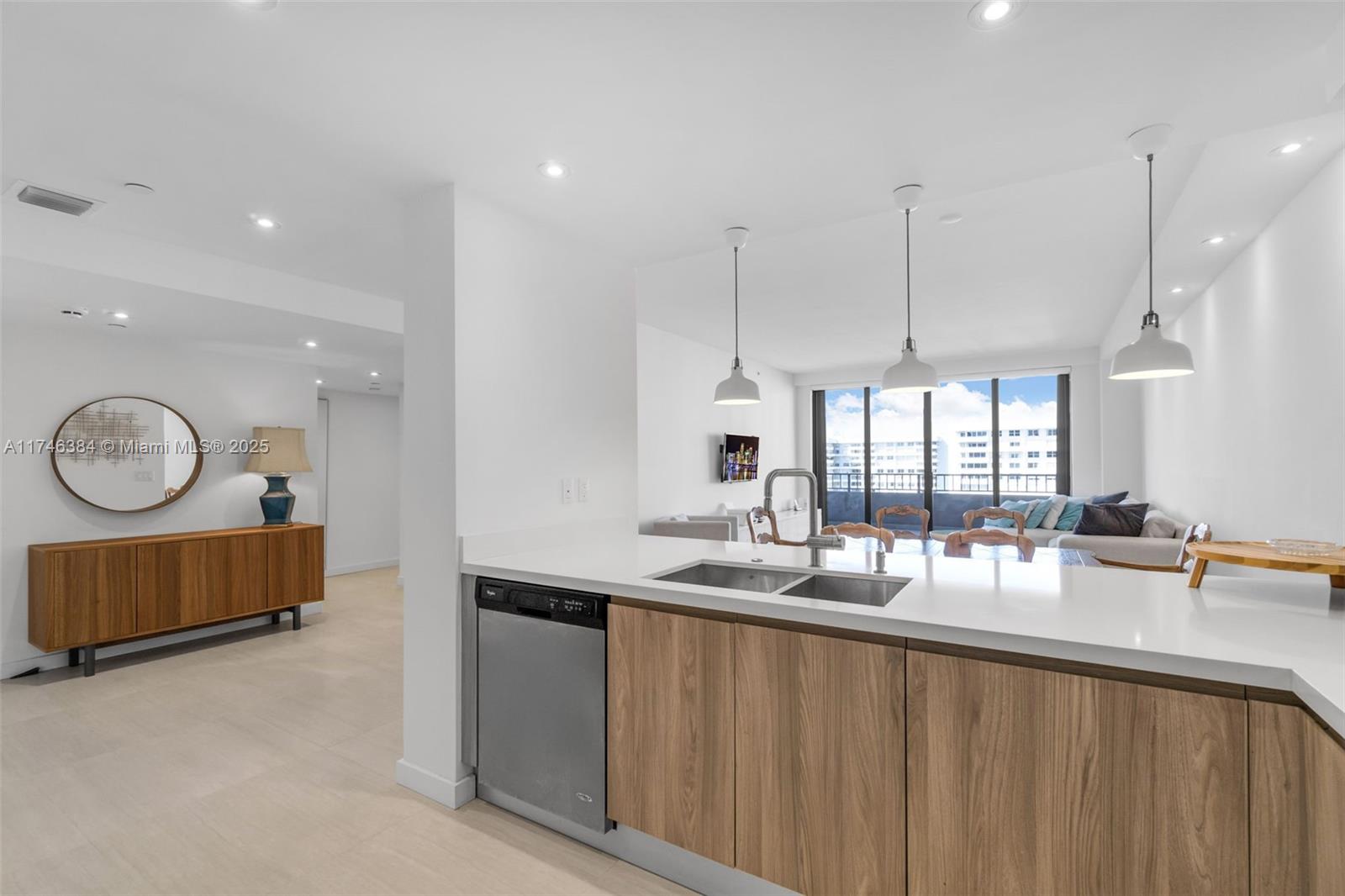 251 Crandon Blvd #829, Key Biscayne FL 33149