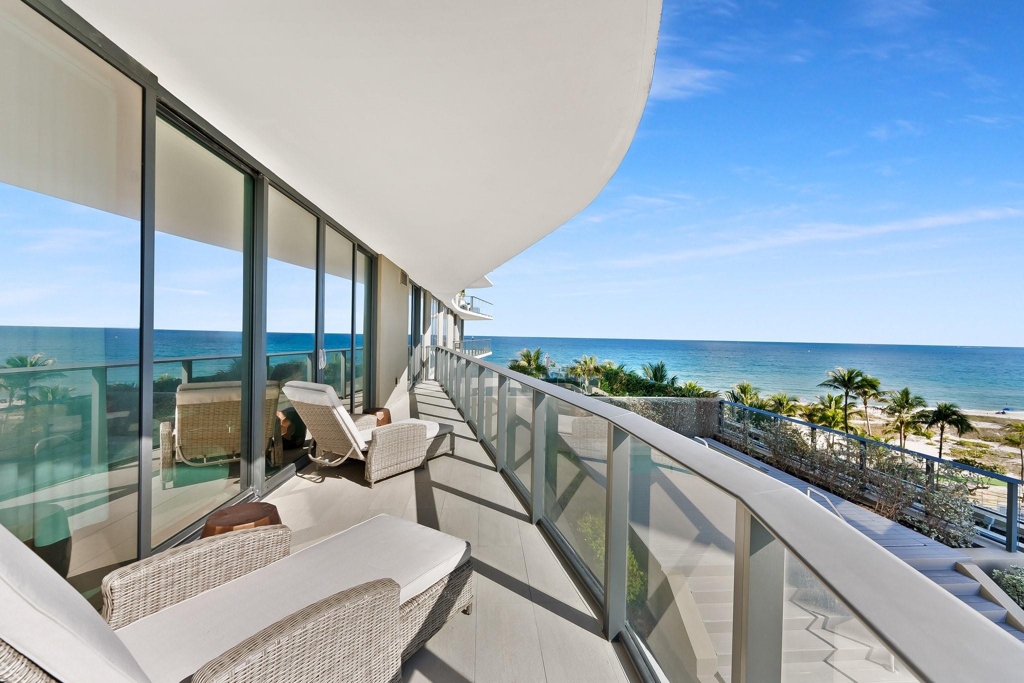 Condo for Sale in Pompano Beach, FL