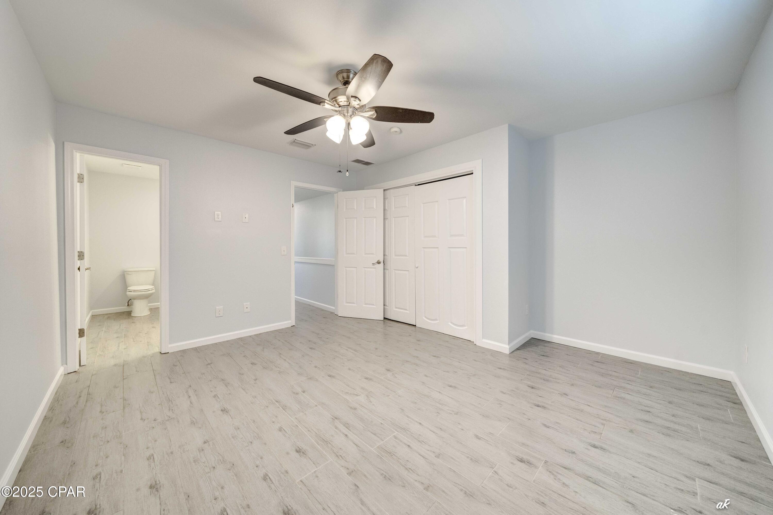 Image 11 For 910 Premier Drive