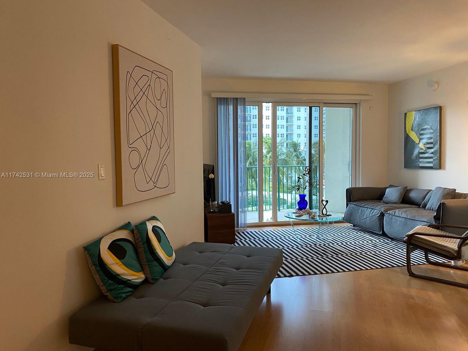 19900 E Country Club Dr #716, Aventura FL 33180