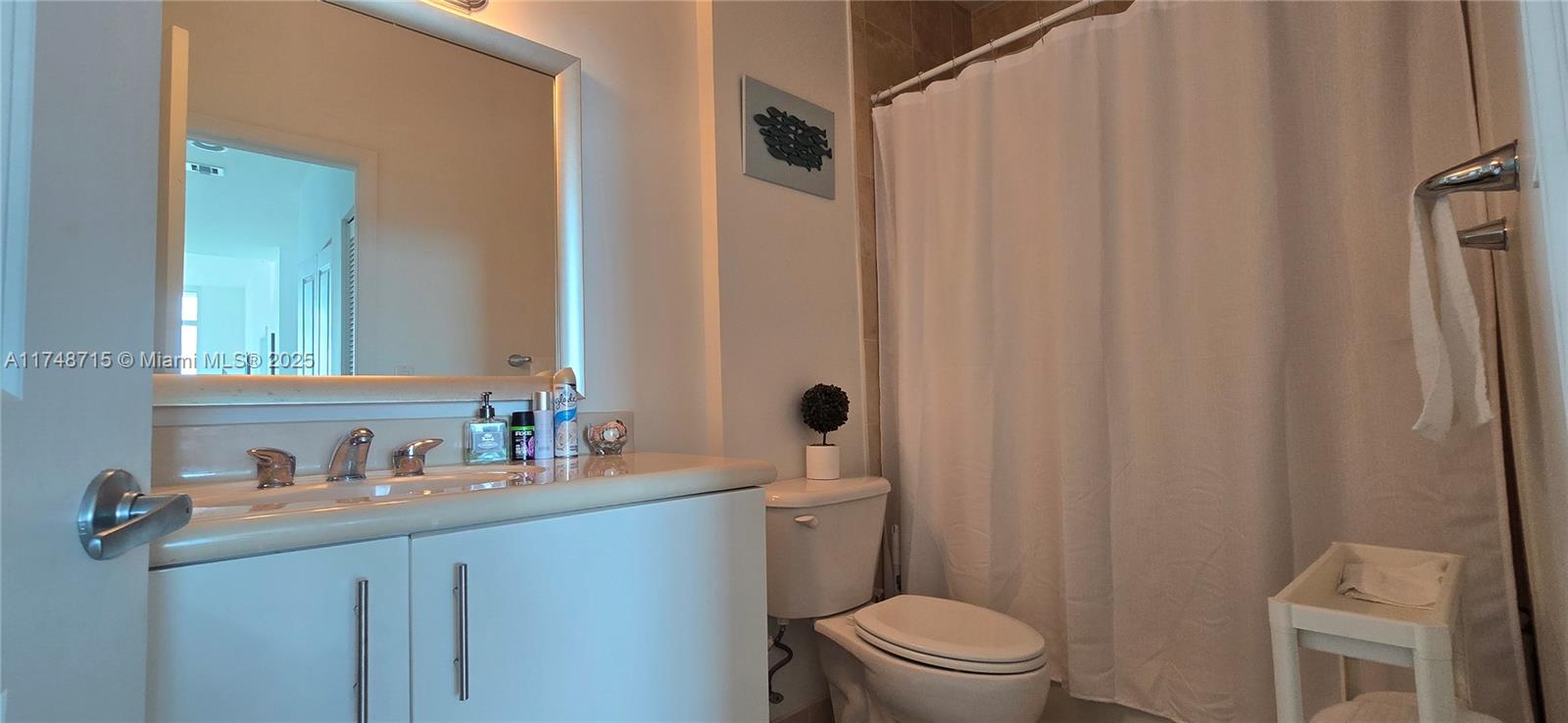 7900 Harbor Island Dr #PH26, North Bay Village FL 33141