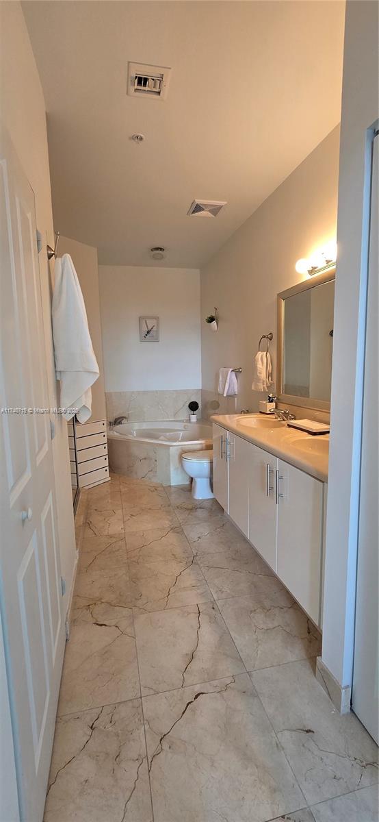7900 Harbor Island Dr #PH26, North Bay Village FL 33141