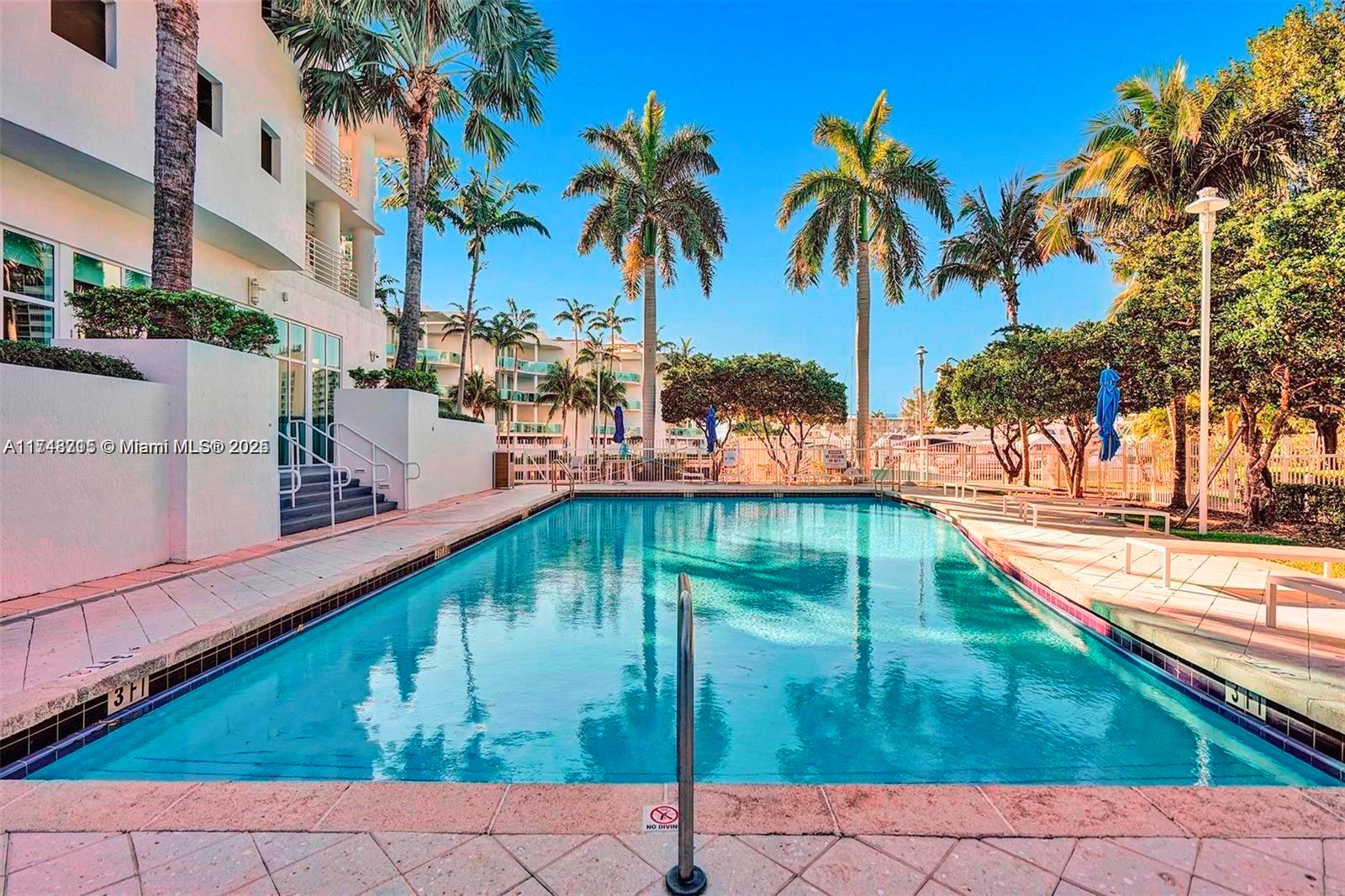 7900 Harbor Island Dr #PH26, North Bay Village FL 33141