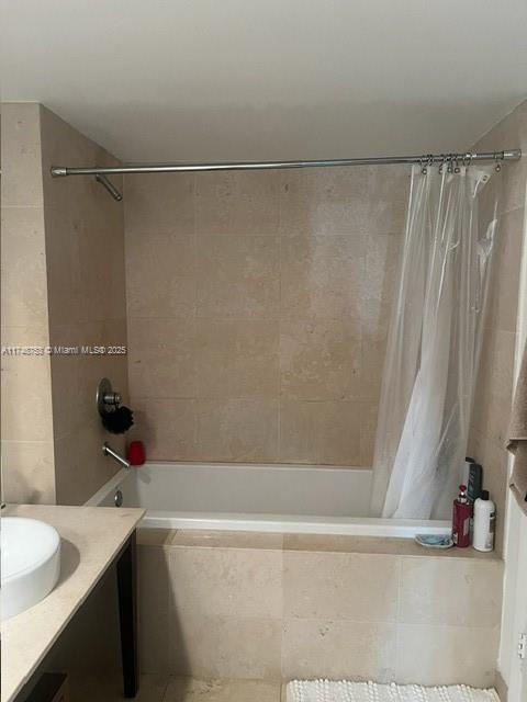 495 Brickell Ave #807, Miami FL 33131