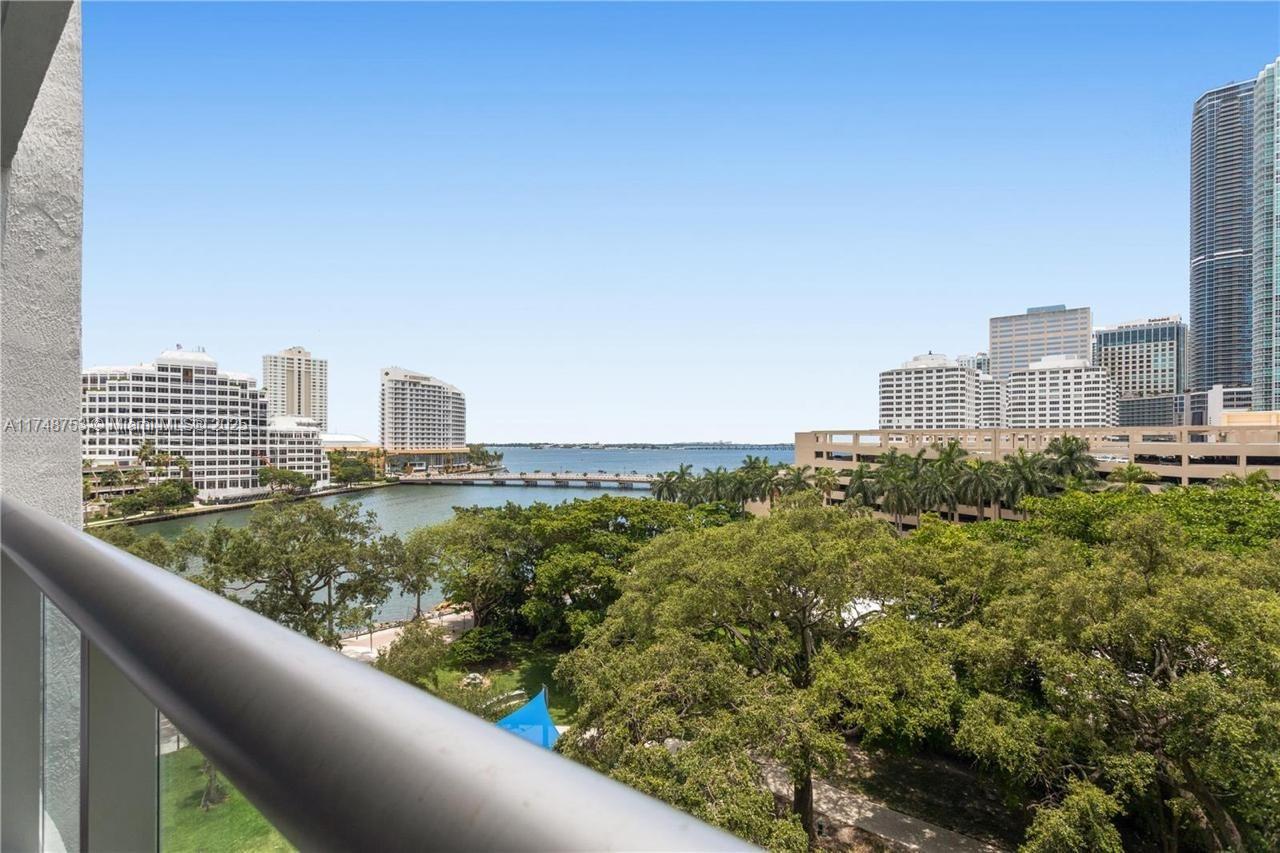 495 Brickell Ave #807, Miami FL 33131