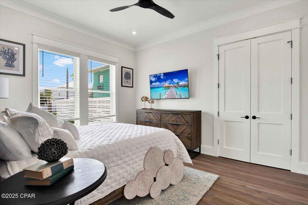 Image 16 For 16416 Front Beach Road