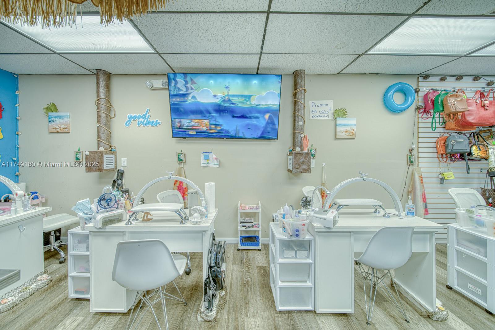 Full-service Nails & Beauty Spa For Sale In Sweetwater