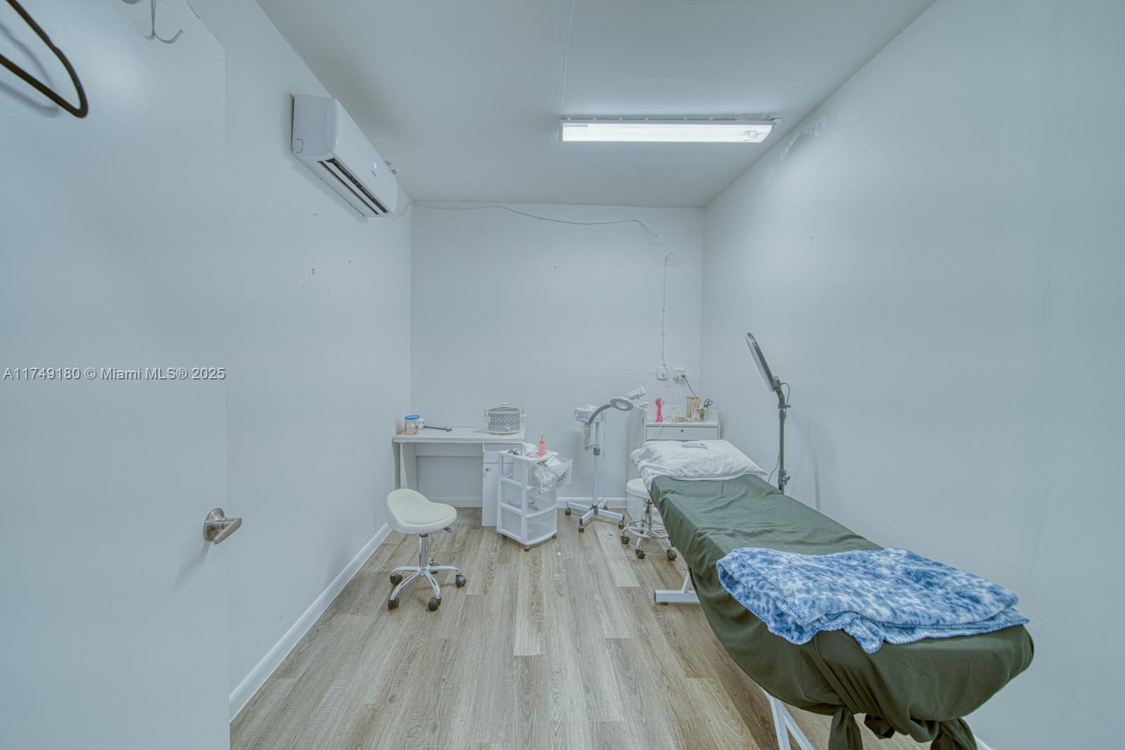 Full-service Nails & Beauty Spa For Sale In Sweetwater