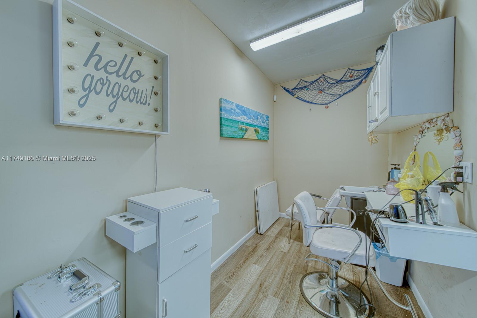 Full-service Nails & Beauty Spa For Sale In Sweetwater