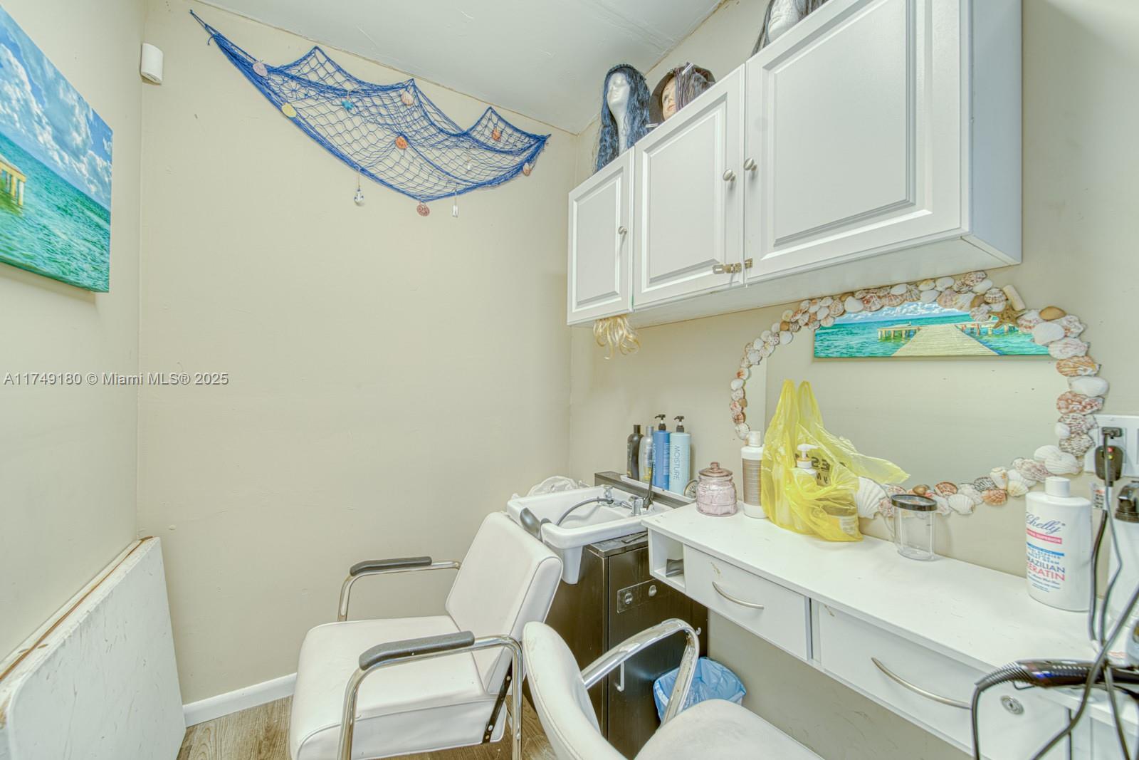 Full-service Nails & Beauty Spa For Sale In Sweetwater