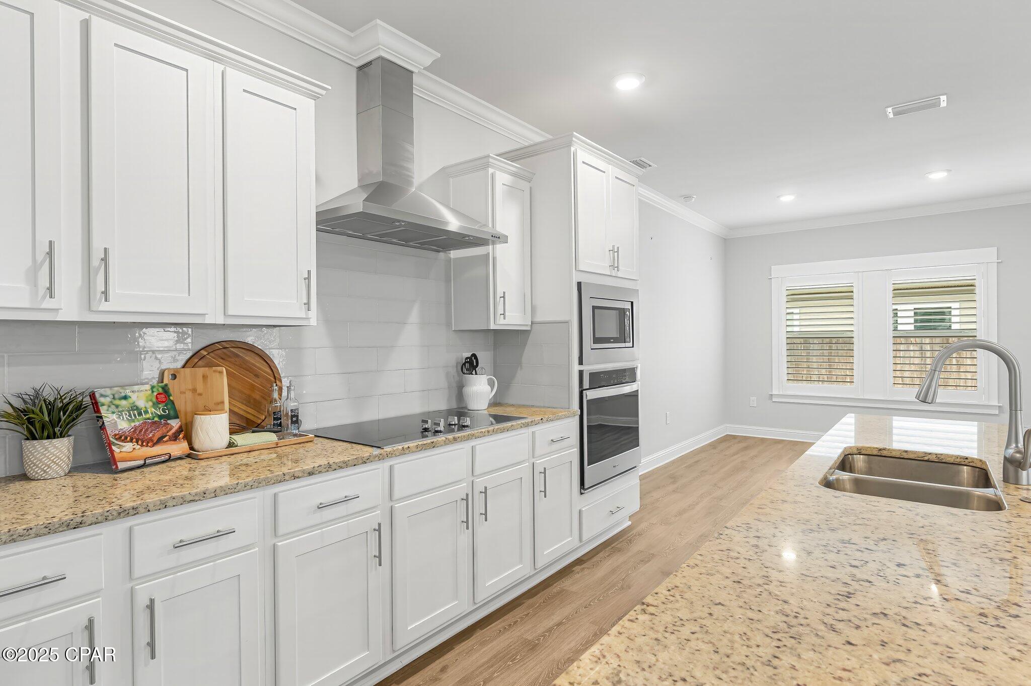 196 Martingale Loop, Lynn Haven, Florida image 12