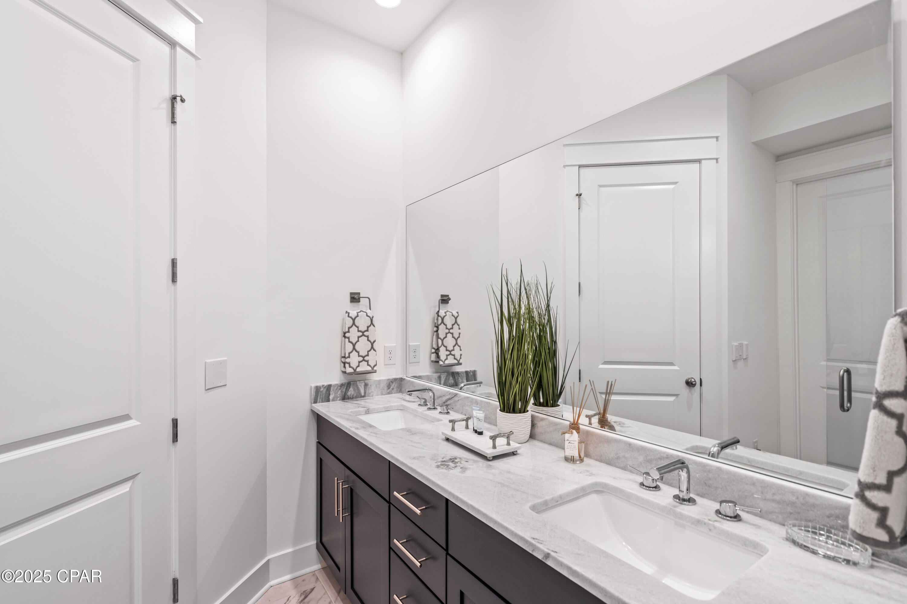 Image 11 For 150 Grande Pointe Circle