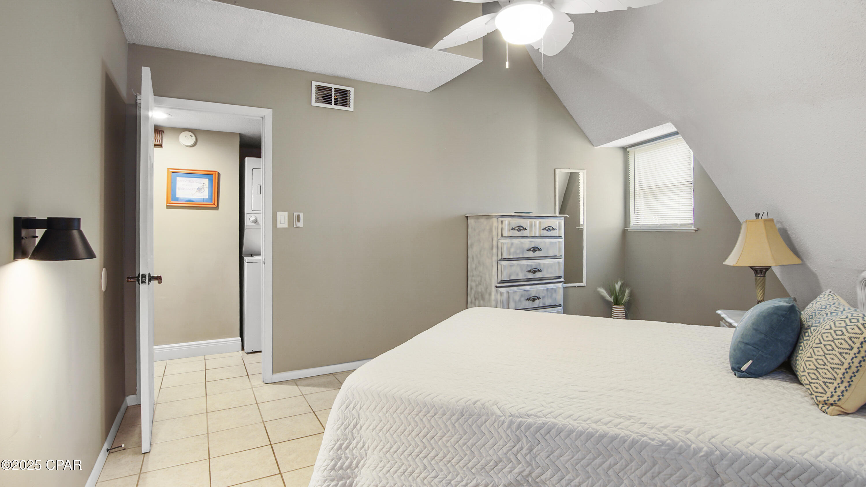 Image 21 For 8421 Elizabeth Avenue